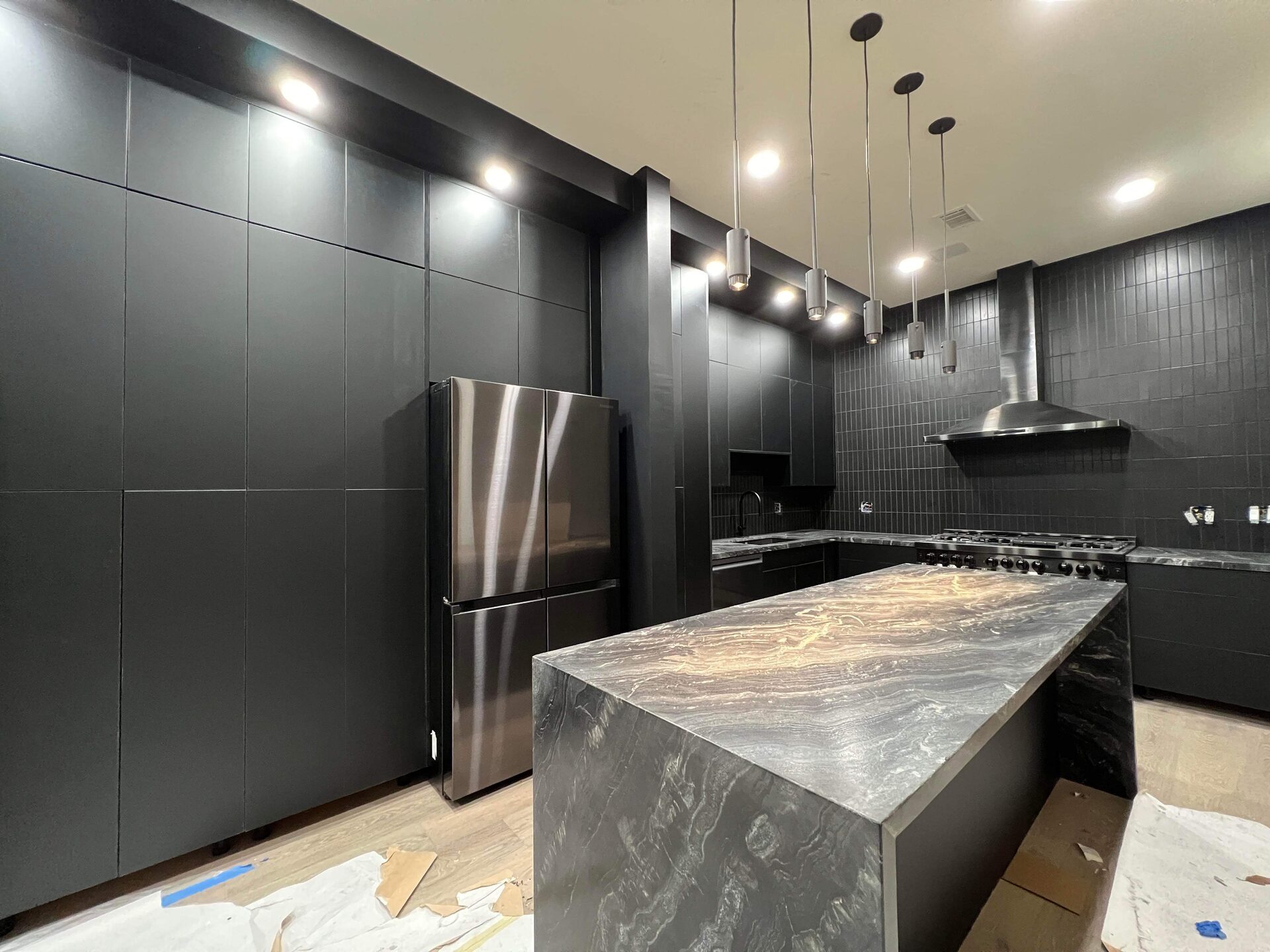 Black supermatte flat panel kitchen cabinets